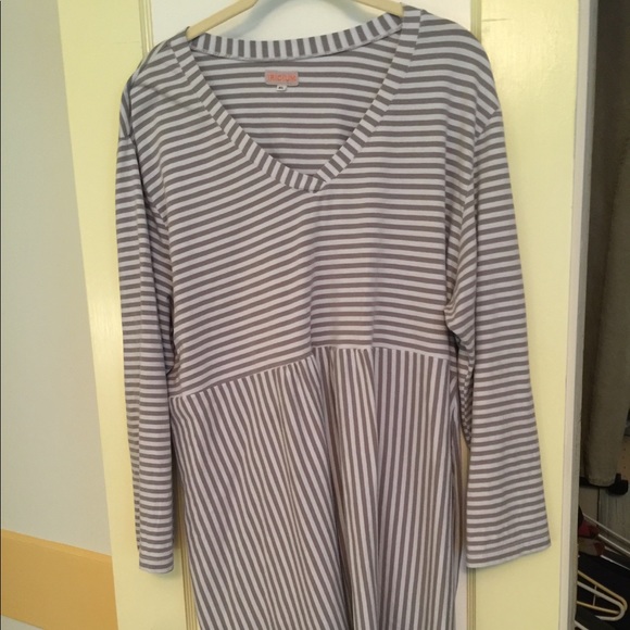 Iridium Dresses & Skirts - Iridium short dress or tunic size XL